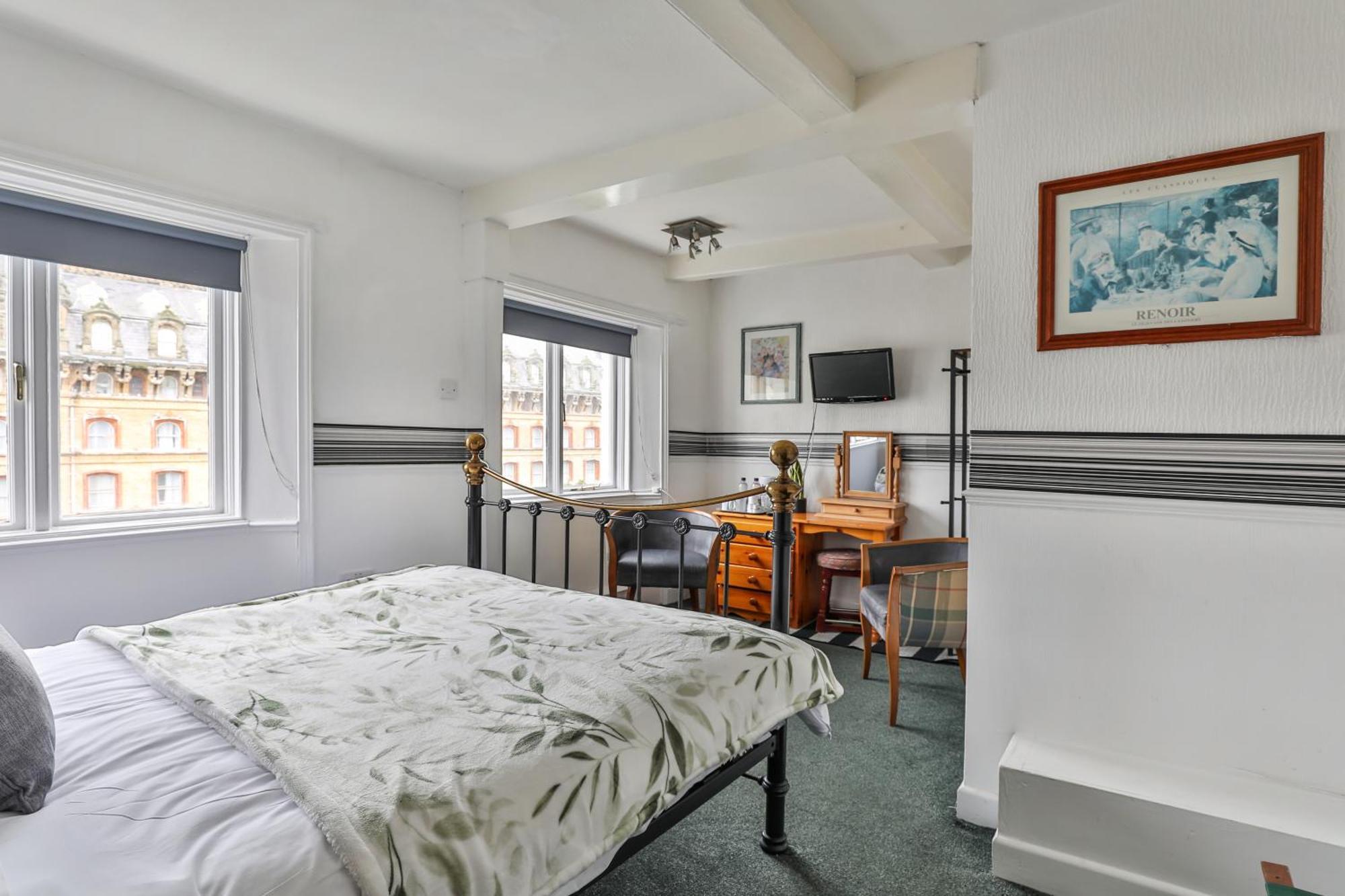 Serenity Guest house 3*